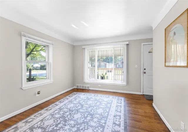 Photo 4 of Single family home for sale at 6310 Duncan St, Taylor, MI 48180 | MLS# 20261054742 | Listing updated on 2026-08-04