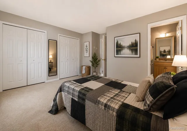 23rd image of 33587 Pondview Cir #114, Livonia, MI 48152 | MLS# 20261054746