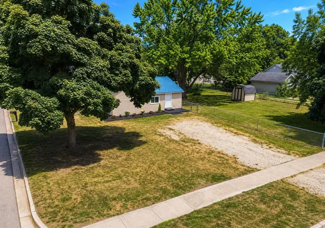 3rd image of 1117 Ward St, Mount Pleasant, MI 48858 | MLS# 79080071130