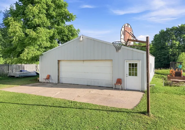 Photo 3 of Single family home for sale at 3416 W 18 Road, Antioch Township Wexford, MI 49668 | MLS# 78080071131 | Listing updated on 2026-07-22