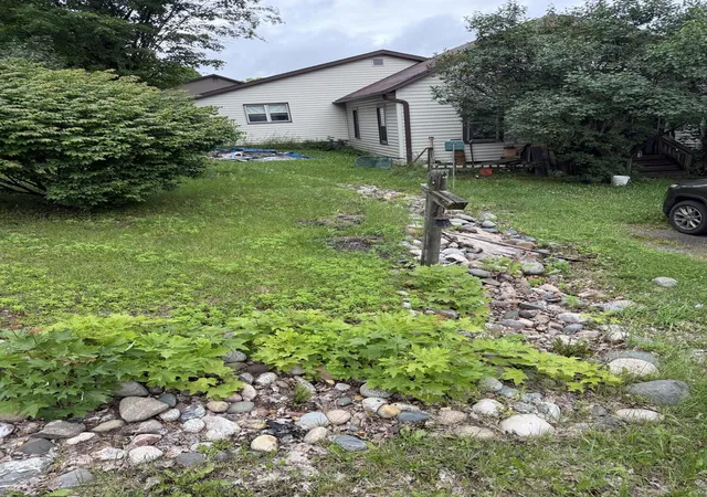 4th image of 106 3Rd St, Crystal Falls, MI 49920 | MLS# 66026036261