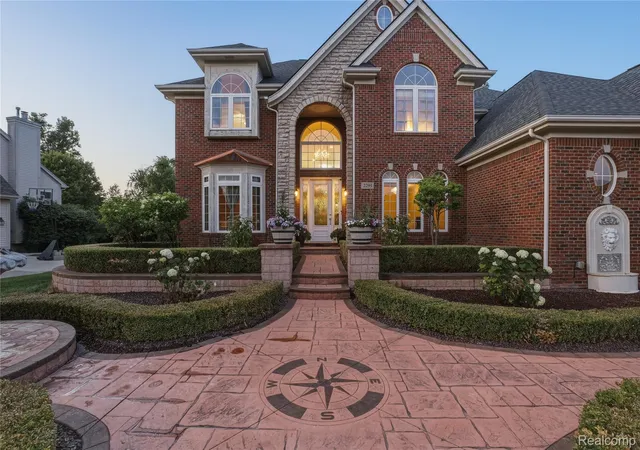 3rd image of 2291 Lake Ridge Dr, Grand Blanc, MI 48439 | MLS# 20261054768