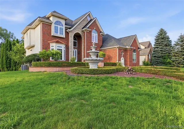 4th image of 2291 Lake Ridge Dr, Grand Blanc, MI 48439 | MLS# 20261054768