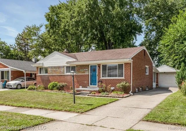 Photo 2 of Single family home for sale at 29039 Shirley Ave, Madison Heights, MI 48071 | MLS# 20261054775 | Listing updated on 2026-08-21