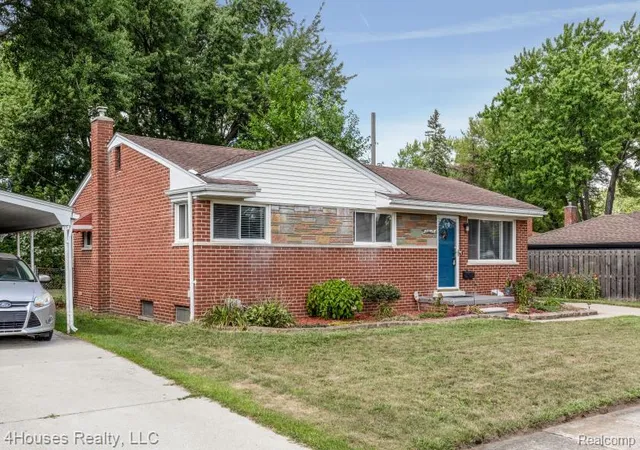 Photo 3 of Single family home for sale at 29039 Shirley Ave, Madison Heights, MI 48071 | MLS# 20261054775 | Listing updated on 2026-08-21