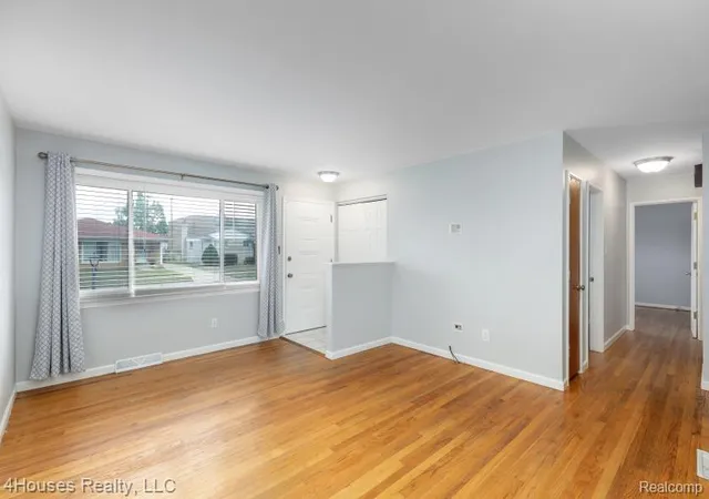 Photo 5 of Single family home for sale at 29039 Shirley Ave, Madison Heights, MI 48071 | MLS# 20261054775 | Listing updated on 2026-08-21