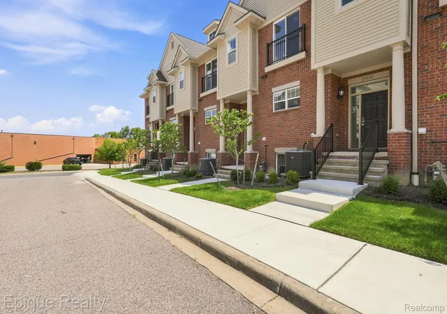 Photo 1 of Condo for sale at 25550 Grandview Ln #39, Novi, MI 48375 | MLS# 20261054785 | Listing updated on 2026-07-18