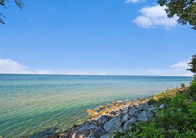 Photo 4 of Single family home for sale at 5924 Dunham Ln, Stevensville, MI 49127 | MLS# 69026036301 | Listing updated on 2026-08-31