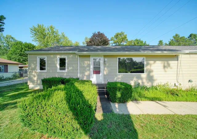 Photo 50 of Single family home for sale at 5445 Sharon Dr, Jackson, MI 49203 | MLS# 55026036307 | Listing updated on 2026-10-13