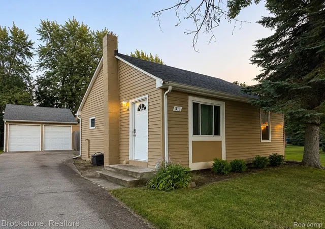 Photo 1 of Single family home for sale at 311 W Grand Traverse St, Commerce Township, MI 48382 | MLS# 20261054805 | Listing updated on 2026-08-31