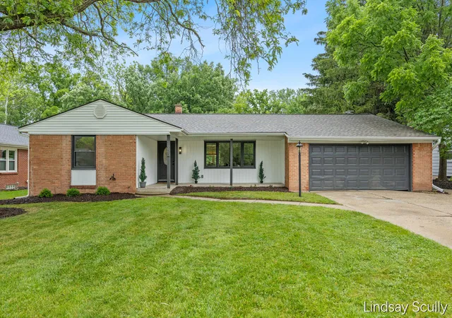 Photo 1 of Single family home for sale at 1955 Millbank St Se, Grand Rapids, MI 49508 | MLS# 65026036312 | Listing updated on 2026-08-31