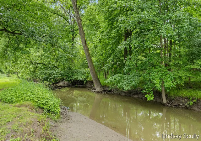 Photo 3 of Single family home for sale at 1955 Millbank St SE, Grand Rapids, MI 49508 | MLS# 65026036312 | Listing updated on 2026-08-31