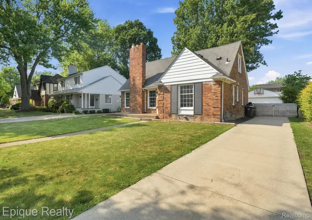 28th image of 1206 Hawthorne Rd, Grosse Pointe Woods, MI 48236 | MLS# 20261054807