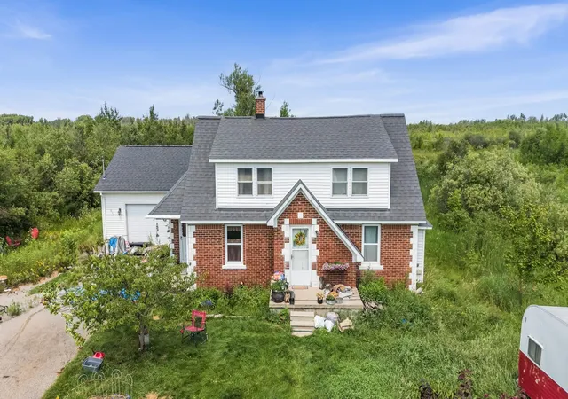 Photo 1 of Single family home for sale at 1805 E State St, Cheboygan, MI 49721 | MLS# 78080071137 | Listing updated on 2026-08-04