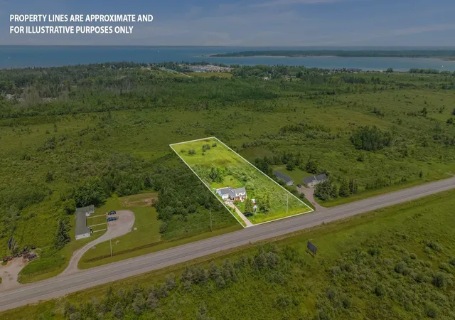 Photo 2 of Single family home for sale at 1805 E State St, Cheboygan, MI 49721 | MLS# 78080071137 | Listing updated on 2026-08-04