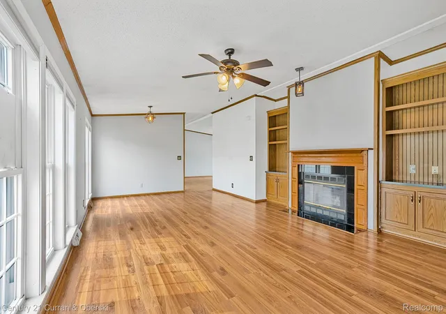 Photo 3 of Single family home for sale at 39253 Island Dr, New Boston, MI 48164 | MLS# 20261054810 | Listing updated on 2026-09-02
