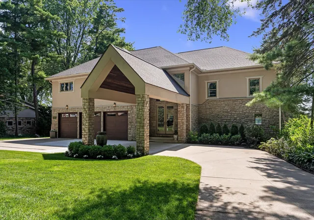 Photo 3 of Single family home for sale at 9233 Tan Bay St, Commerce Township, MI 48382 | MLS# 65026036324 | Listing updated on 2026-08-27