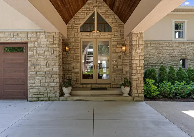 Photo 3 of Single family home for sale at 9233 Tan Bay St, Commerce Township, MI 48382 | MLS# 65026036324 | Listing updated on 2026-08-27