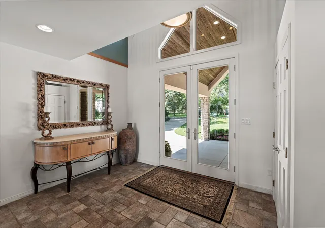 Photo 4 of Single family home for sale at 9233 Tan Bay St, Commerce Township, MI 48382 | MLS# 65026036324 | Listing updated on 2026-08-27