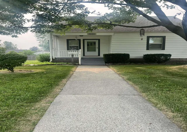Photo 2 of Single family home for sale at 3035 Schaeffer St, Saginaw, MI 48604 | MLS# 61050215078 | Listing updated on 2026-08-26
