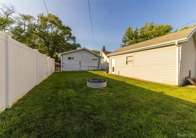 18th image of 20743 Powers Ave, Dearborn Heights, MI 48125 | MLS# 20261054819