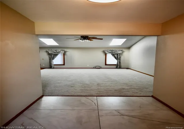 Listing Photo 4 - Condo for sale in building located at 19017 Marisa Dr, Clinton Township, MI 48038