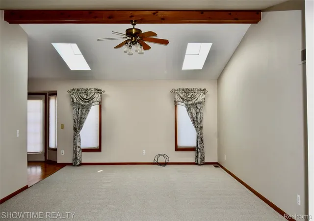 Listing Photo 5 - Condo for sale in building located at 19017 Marisa Dr, Clinton Township, MI 48038