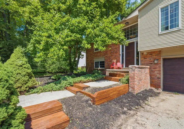 4th image of 7737 Collingwood Dr, Brighton, MI 48114 | MLS# 81026036334