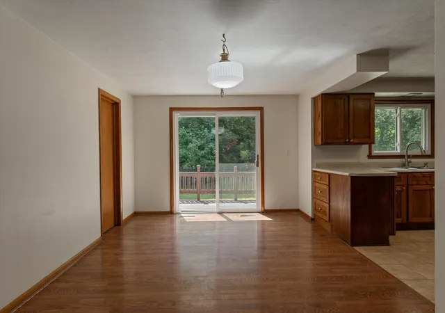 5th image of 8696 Maplewood Dr, Berrien Springs, MI 49103 | MLS# 69026036335
