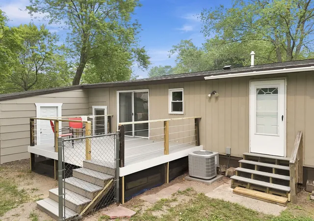 Photo 4 of Single family home for sale at 1250 Laurel St, Cadillac, MI 49601 | MLS# 78080071140 | Listing updated on 2026-10-05