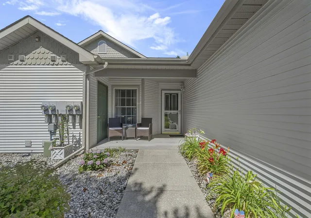 3rd image of 608 Meadowview Ln, Elk Rapids, MI 49629 | MLS# 78080071142