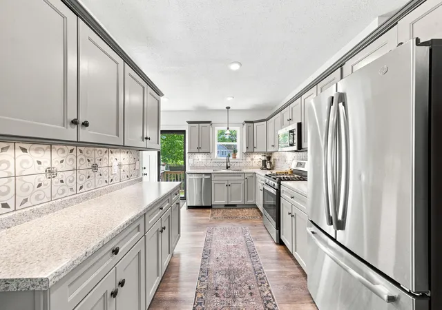Photo 4 of Single family home for sale at 706 E Chapin St, Cadillac, MI 49601 | MLS# 78080071143 | Listing updated on 2026-07-18