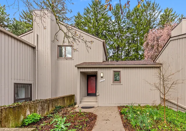Photo 1 of Condo for sale at 2172 Overlook Ct, Ann Arbor, MI 48103 | MLS# 81026036344 | Listing updated on 2026-09-22