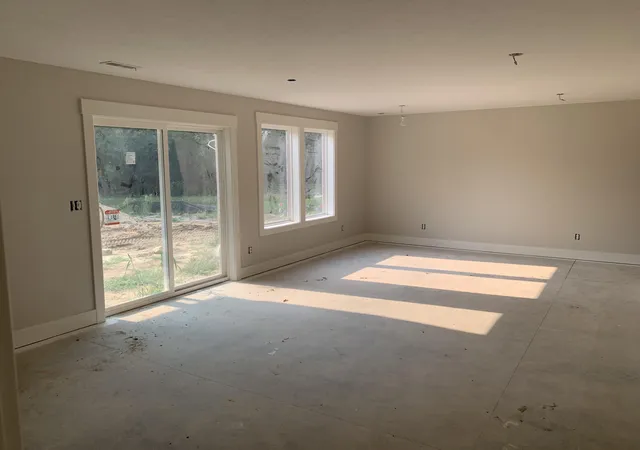 10th image of 1160 N Washington St Se, Lowell, MI 49331 | MLS# 65026036345