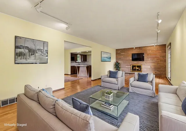 3rd image of 2436 Fountain Ln, Stevensville, MI 49127 | MLS# 69026036353