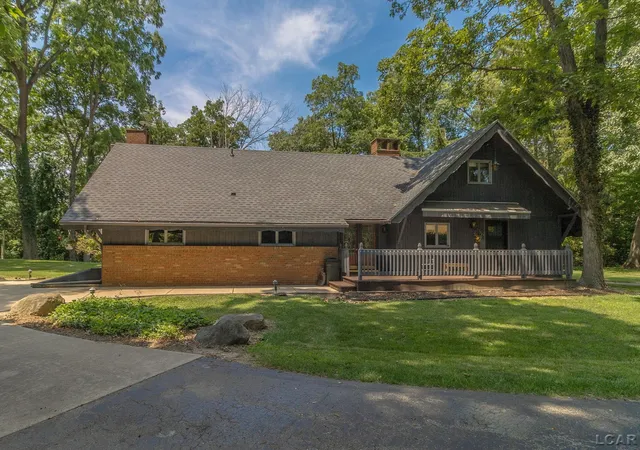 Photo 1 of Single family home for sale at 11726 Killarney Hwy, Brooklyn, MI 49230 | MLS# 56050215098 | Listing updated on 2026-08-17