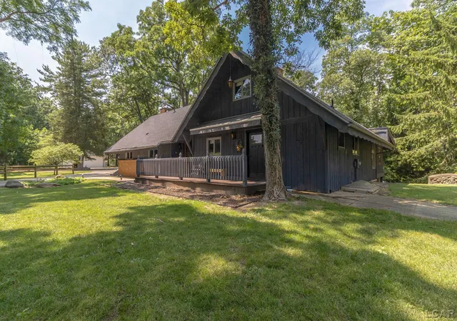 Photo 2 of Single family home for sale at 11726 Killarney Hwy, Brooklyn, MI 49230 | MLS# 56050215098 | Listing updated on 2026-08-17
