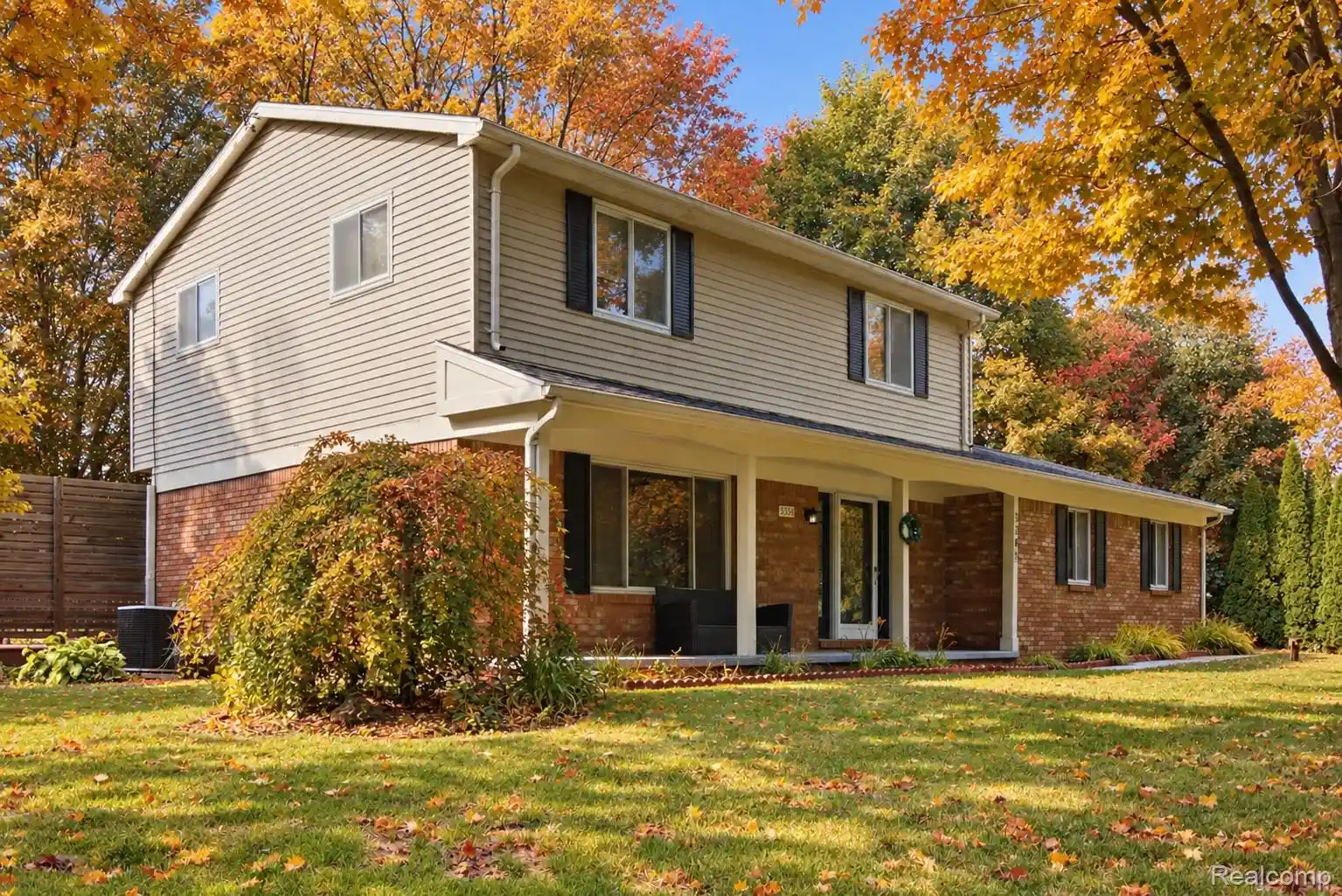 Photo 1 of Single family home for sale at 5385 Milane Cir, Clarkston, MI 48346 | MLS# 20261054869 | Listing updated on 2026-10-25