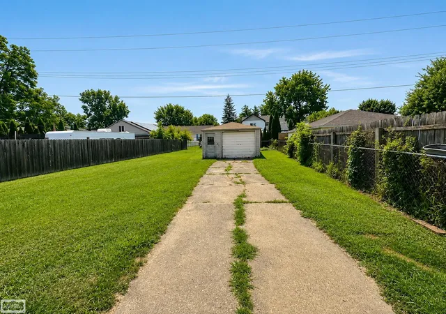3rd image of 163 Ward St, Marine City, MI 48039 | MLS# 58050215100