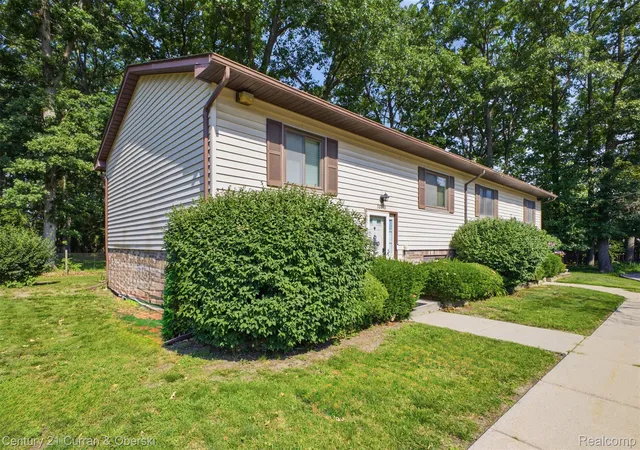 Photo 2 of Condo for sale at 38098 Hixford Pl, Westland, MI 48185 | MLS# 20261054880 | Listing updated on 2026-07-28