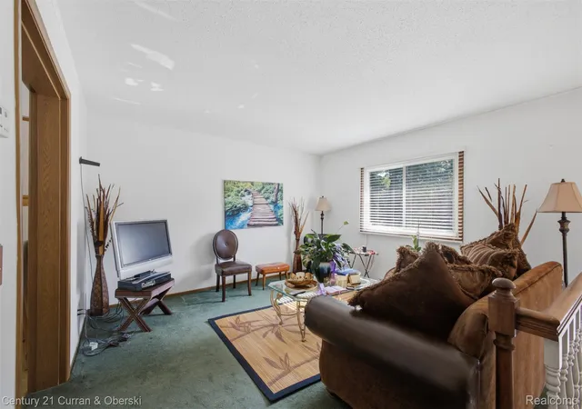 Listing Photo 4 - Condo for sale in building located at 38098 Hixford Pl, Westland, MI 48185