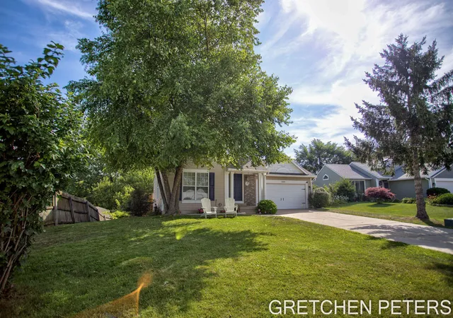 Photo 2 of Single family home for sale at 3284 Crystal Valley Ct, Holland, MI 49424 | MLS# 65026036410 | Listing updated on 2026-08-01