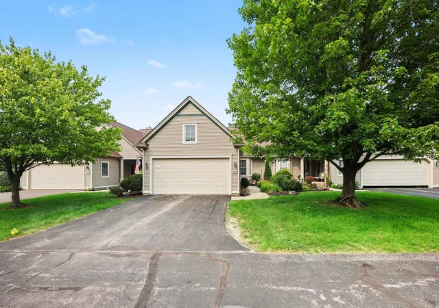 3rd image of 208 Pierce Lake Dr, Chelsea, MI 48118 | MLS# 81026036428