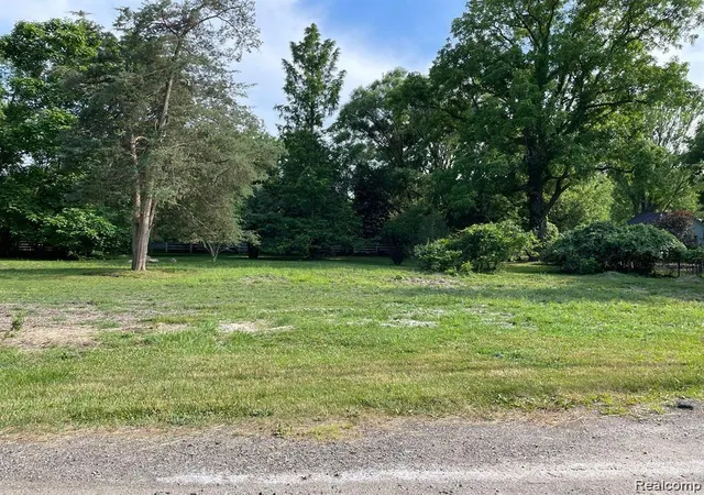 Photo 2 of Land for sale at 8269 Bellevue Rd, Grosse Ile, MI 48138 | MLS# 20261054910 | Listing updated on 2026-07-16