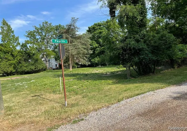 Photo 3 of Land for sale at 8269 Bellevue Rd, Grosse Ile, MI 48138 | MLS# 20261054910 | Listing updated on 2026-07-16