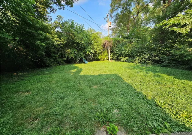 Photo 1 of Single family home for sale at 15524 Macarthur, Redford, MI 48239 | MLS# 20261054916 | Listing updated on 2026-07-17