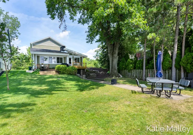 4th image of 7353 Davies Dr Ne, Rockford, MI 49341 | MLS# 65026036448