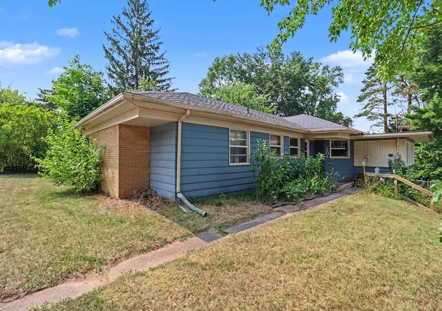 4th image of 204 W Main St, Edmore, MI 48829 | MLS# 65026036464
