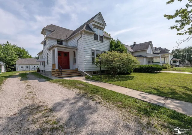 Photo 1 of Sale Pending at 18 W Noble Ave, Monroe, MI 48162 | MLS# 57050215127 | Listing updated on 2026-07-25