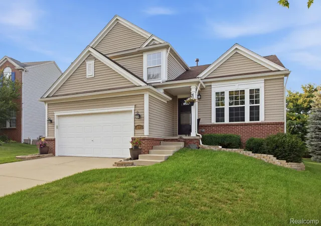 2nd image of 866 Canyon Creek Dr, Holly, MI 48442 | MLS# 20261054959